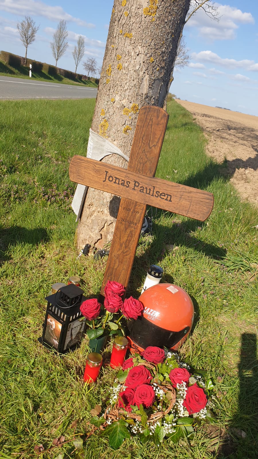 Kreuz Jonas